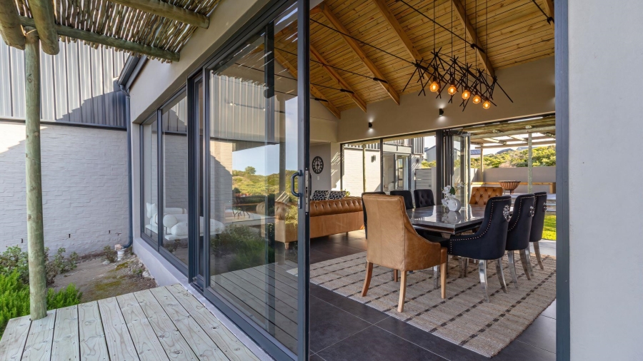 4 Bedroom Property for Sale in Romansbaai Estate Western Cape